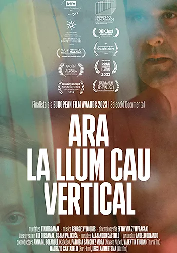 Ara la llum cau vertical