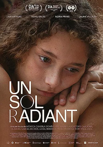 Carátula de la película Un sol radiant (CAT) Pelicula Un sol radiant CAT, drama, director Mònica Cambra y Ariadna Fortuny